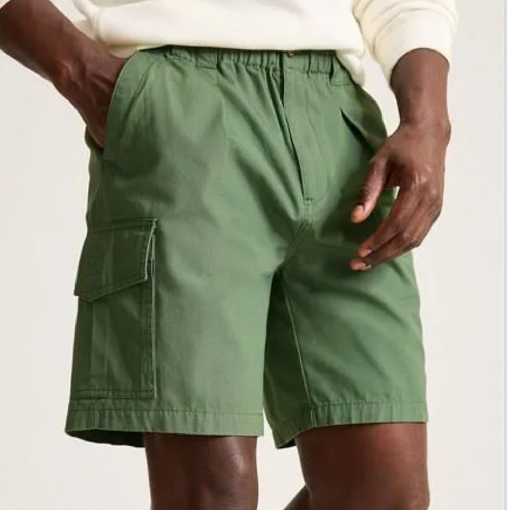 Tommy Bahama Survivor Green Cargo Shorts
